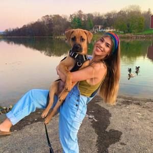 Meet your Posher, Emma